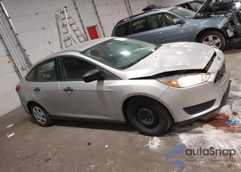 2017 Ford Focus S z USA, uszkodzony, nr VIN 1FADP3E29HL258106